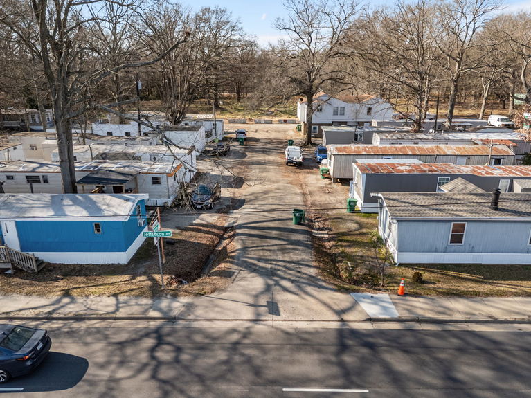 14-web-or-mls-5115 Jefferson Avenue, Newport News, VA01072026 Drone Only 014