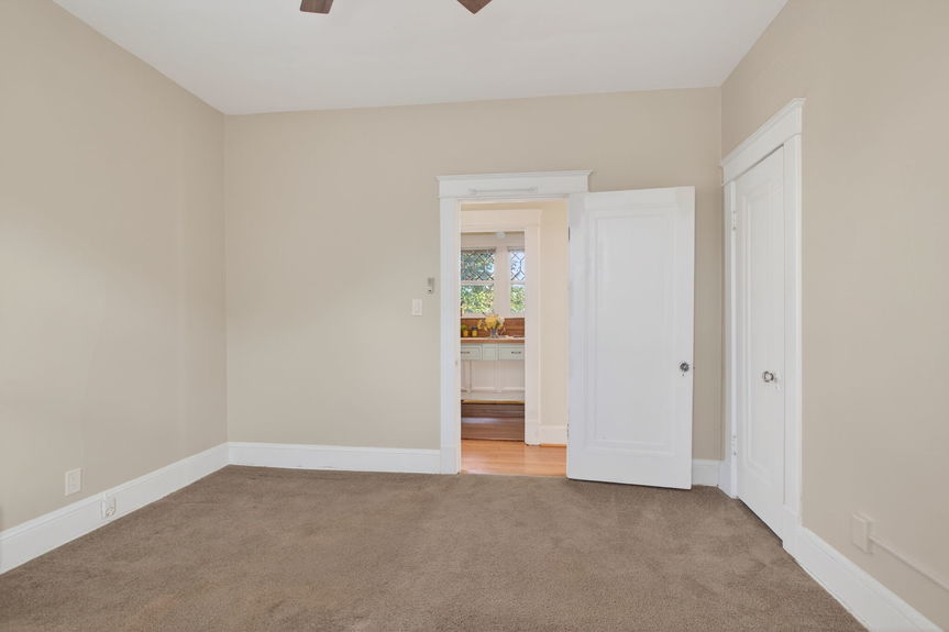 44-web-or-mls-734-shirley-ave