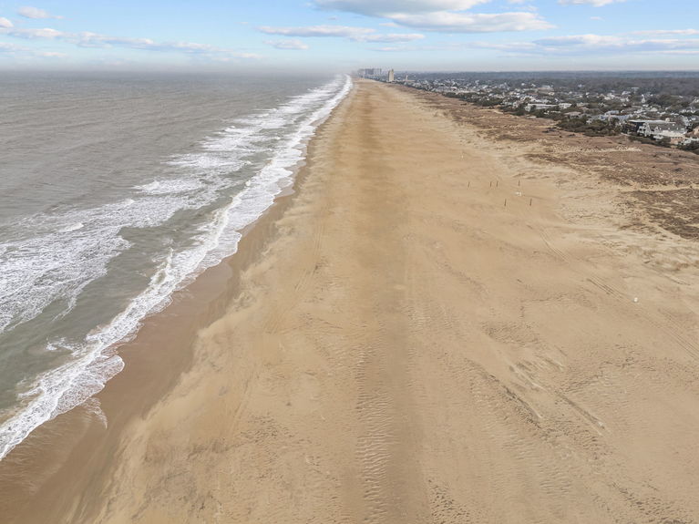 10-web-or-mls-125 79th St, Virginia Beach, VA 02162026 Exterior 008