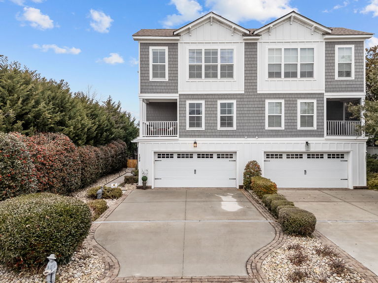 2-web-or-mls-125 79th St, Virginia Beach, VA 02162026 Exterior 010