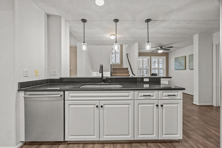 20-web-or-mls-5437 Nature Ln, Virginia Beach, VA 02192026HDR 038