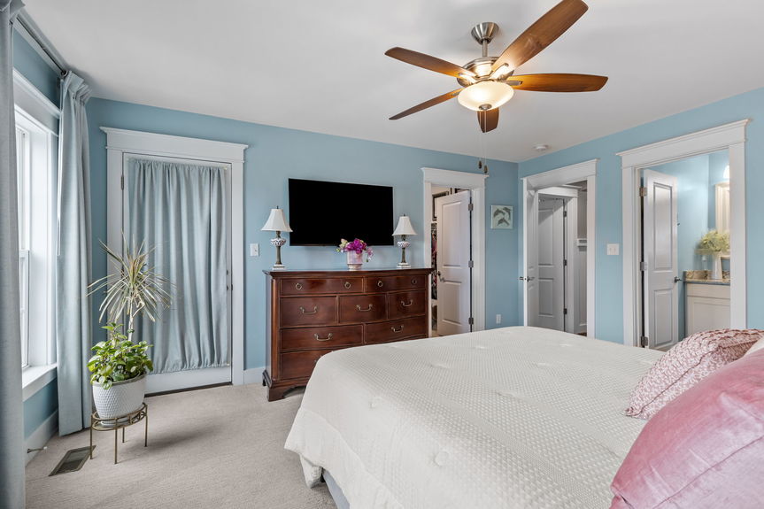 33-web-or-mls-125 79th St, Virginia Beach, VA 02162026 HDR 049