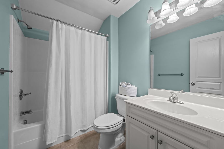 33-web-or-mls-5437 Nature Ln, Virginia Beach, VA 02192026HDR 077