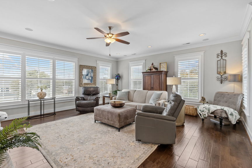 40-web-or-mls-125 79th St, Virginia Beach, VA 02162026 HDR 070