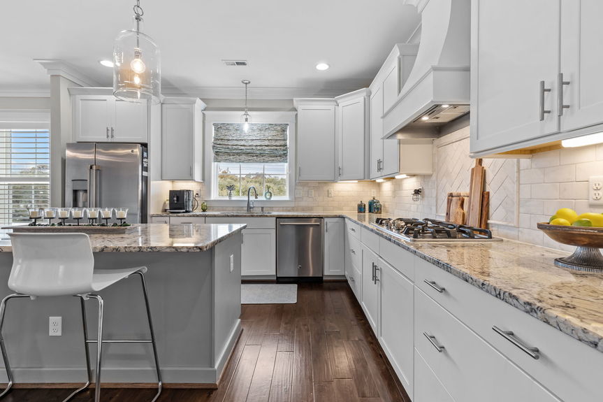 43-web-or-mls-125 79th St, Virginia Beach, VA 02162026 HDR 079