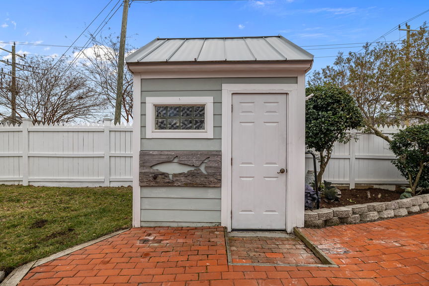 23-web-or-mls-534 Pinewood Drive, Virginia Beach, VA03022026 Exterior 020