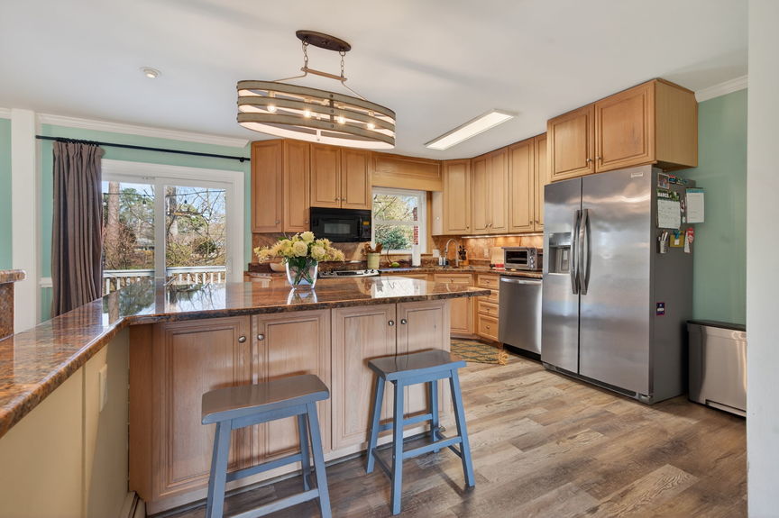 37-web-or-mls-1605-mallard-ln