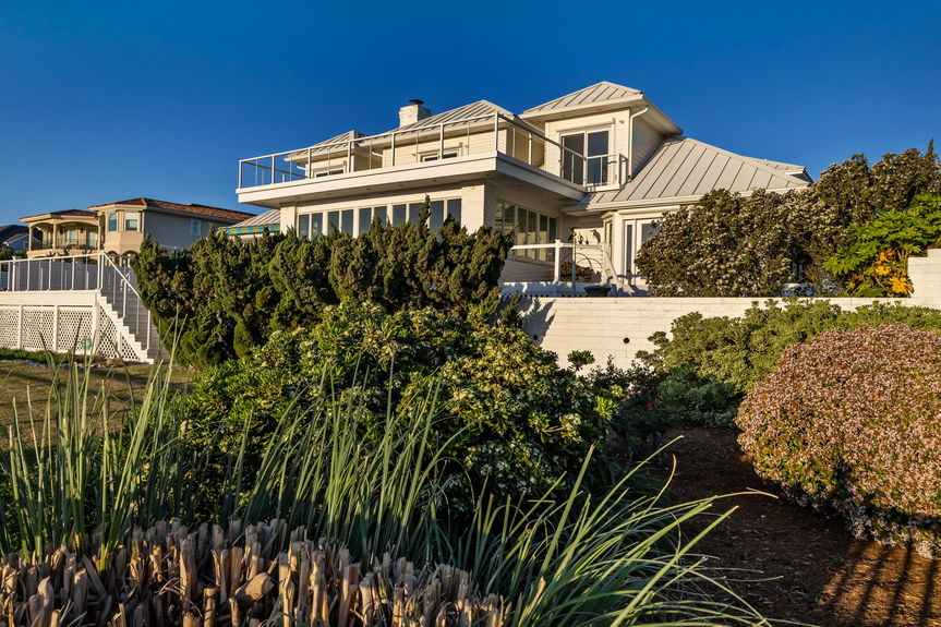 11-web-or-mls-5008 Ocean Front Ave, Virginia Beach, VA04212026 Exterior 009