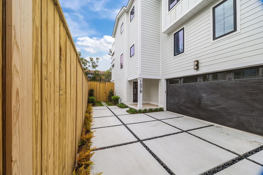 22-web-or-mls-107 71st Street Unit B, Virginia Beach, VA 04282026 Exterior 024