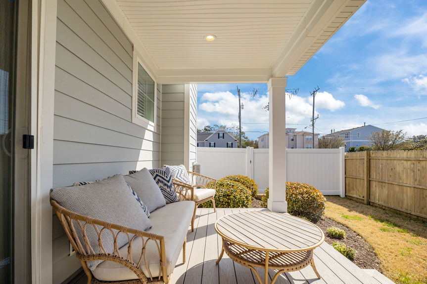 22-web-or-mls-6420 Atlantic Avenue, Virginia Beach, VA 03302026 Exterior 023