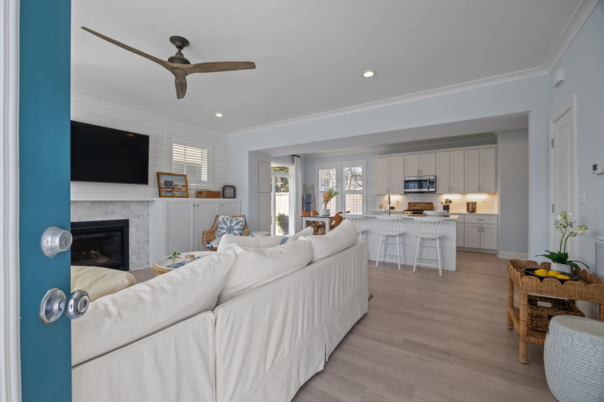 24-web-or-mls-6420 Atlantic Avenue, Virginia Beach, VA 03302026 HDR 027