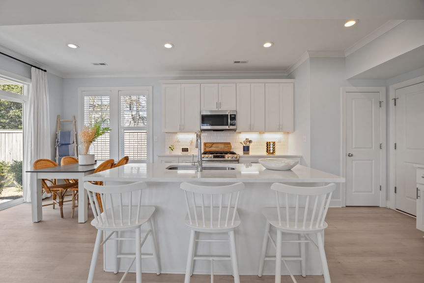 25-web-or-mls-6420 Atlantic Avenue, Virginia Beach, VA 03302026 HDR 030