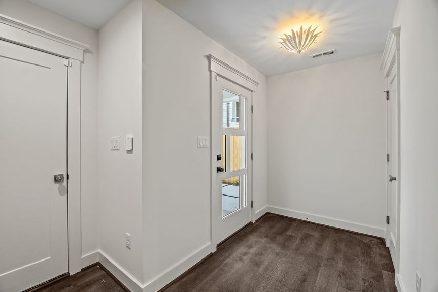 26-web-or-mls-107 71st Street Unit B, Virginia Beach, VA 04282026 HDR 030