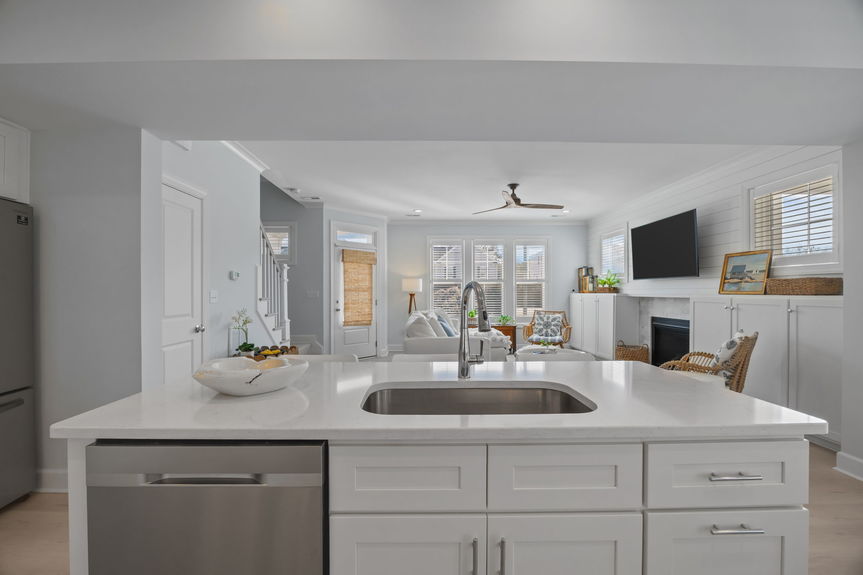 30-web-or-mls-6420 Atlantic Avenue, Virginia Beach, VA 03302026 HDR 045