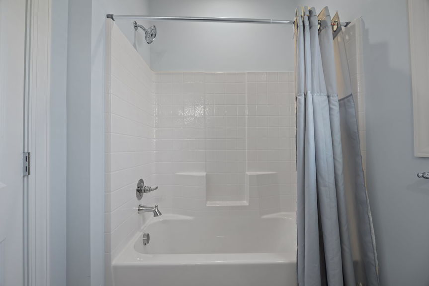 38-web-or-mls-6420 Atlantic Avenue, Virginia Beach, VA 03302026 HDR 069