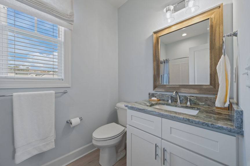39-web-or-mls-6420 Atlantic Avenue, Virginia Beach, VA 03302026 HDR 072