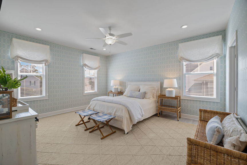 41-web-or-mls-6420 Atlantic Avenue, Virginia Beach, VA 03302026 HDR 078