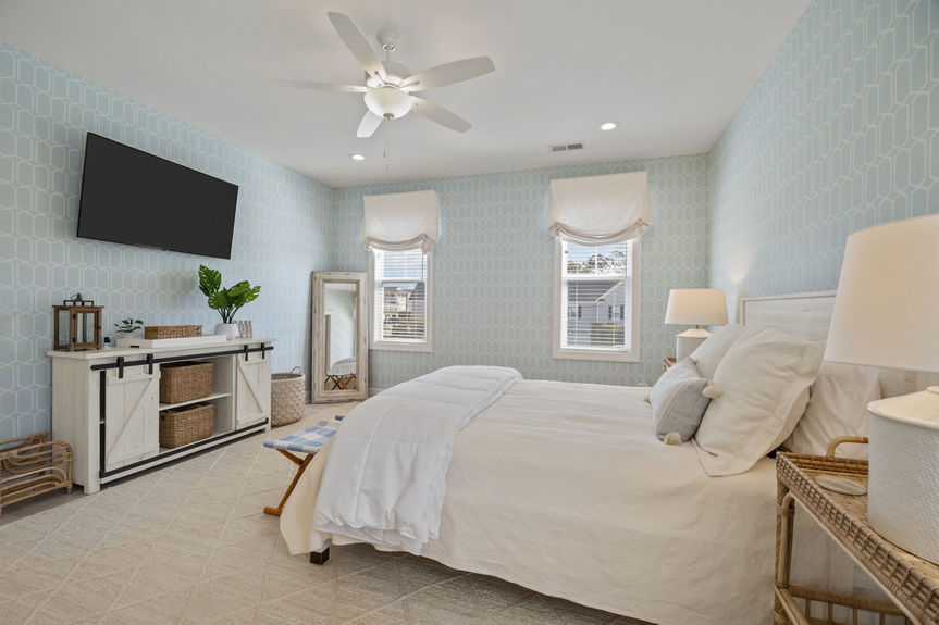 42-web-or-mls-6420 Atlantic Avenue, Virginia Beach, VA 03302026 HDR 081