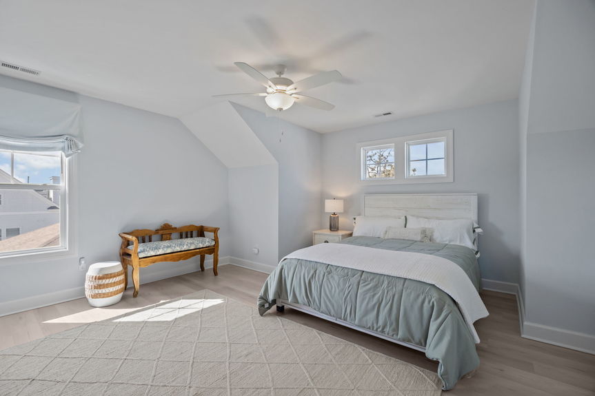 52-web-or-mls-6420 Atlantic Avenue, Virginia Beach, VA 03302026 HDR 111