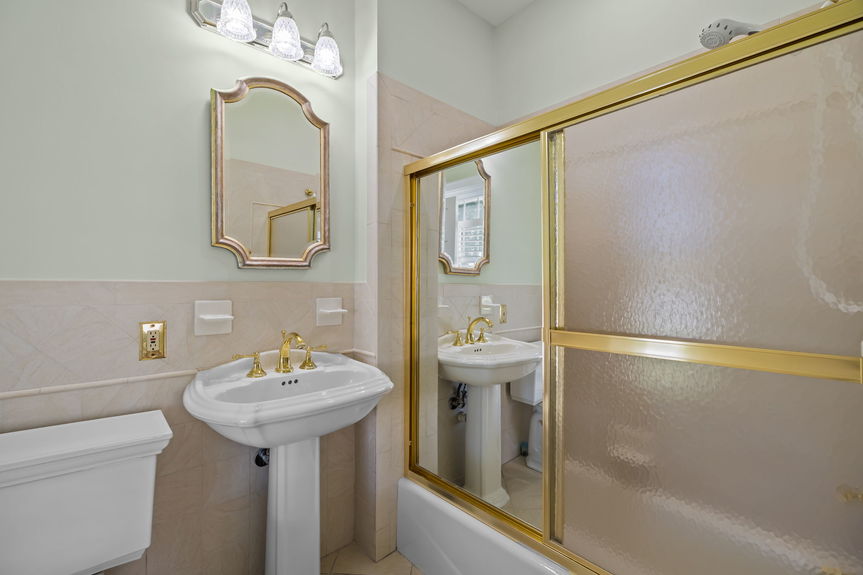 59-web-or-mls-5008 Ocean Front Ave, Virginia Beach, VA04212026 HDR 121