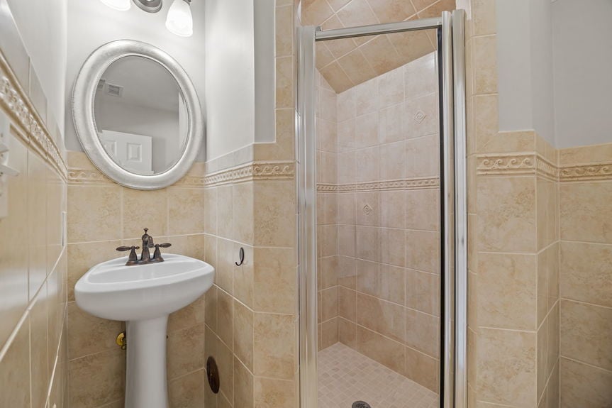 64-web-or-mls-5008 Ocean Front Ave, Virginia Beach, VA04212026 HDR 136