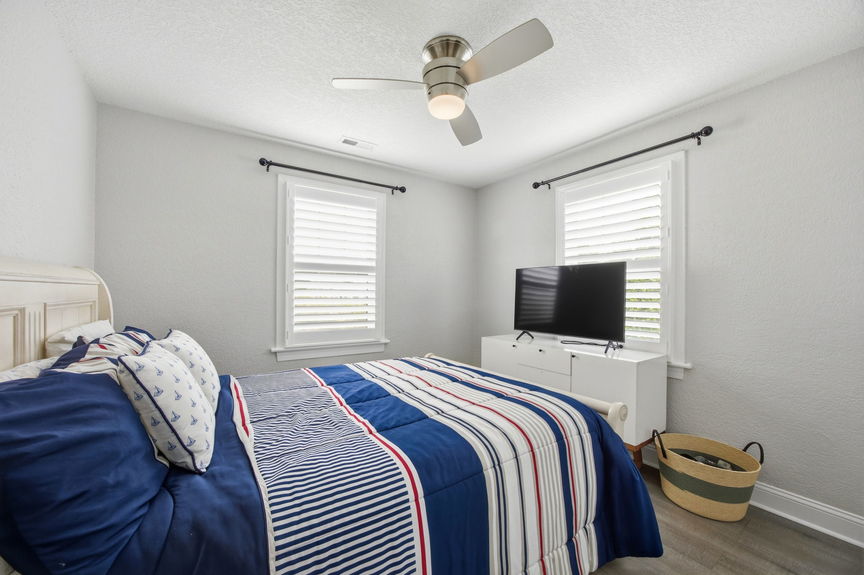 38-web-or-mls-481 Lakewood Cir, Virginia Beach, VA 05062026 HDR 062