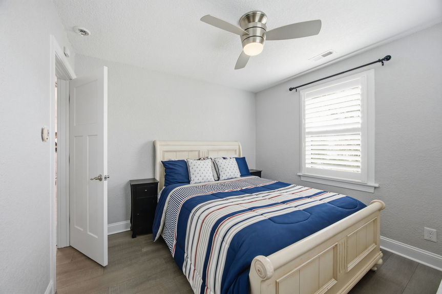 41-web-or-mls-481 Lakewood Cir, Virginia Beach, VA 05062026 HDR 071