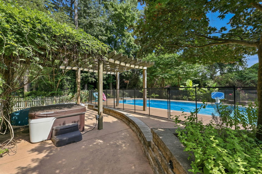 15-web-or-mls-1525 Southwick Road, Virginia Beach, VA06172026 Exterior 015-Edited