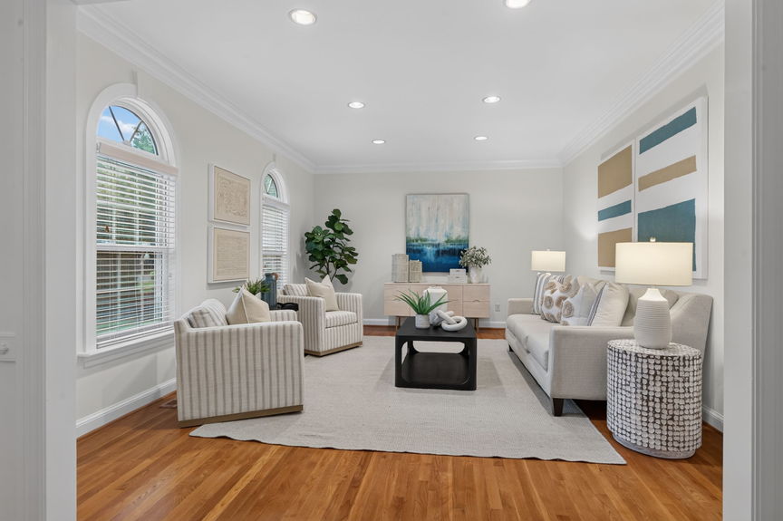 22-web-or-mls-2637-wimbledon-point-dr