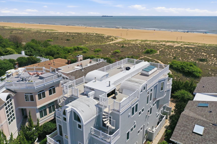 3-web-or-mls-6804A Ocean Front, Virginia Beach, VA 06112026 Exterior 003