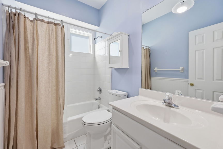 32-web-or-mls-6804A Ocean Front, Virginia Beach, VA 06112026 HDR 044
