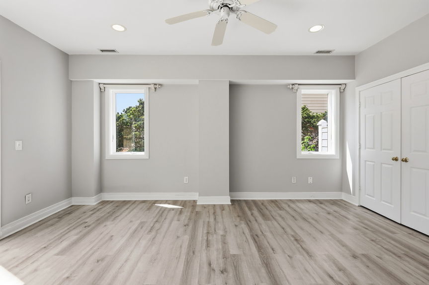 34-web-or-mls-6804A Ocean Front, Virginia Beach, VA 06112026 HDR 050