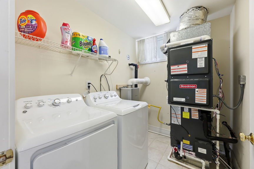 40-web-or-mls-6804A Ocean Front, Virginia Beach, VA 06112026 HDR 068