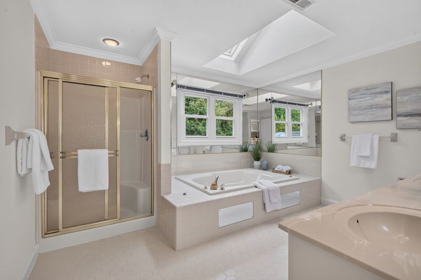43-web-or-mls-2637-wimbledon-point-dr