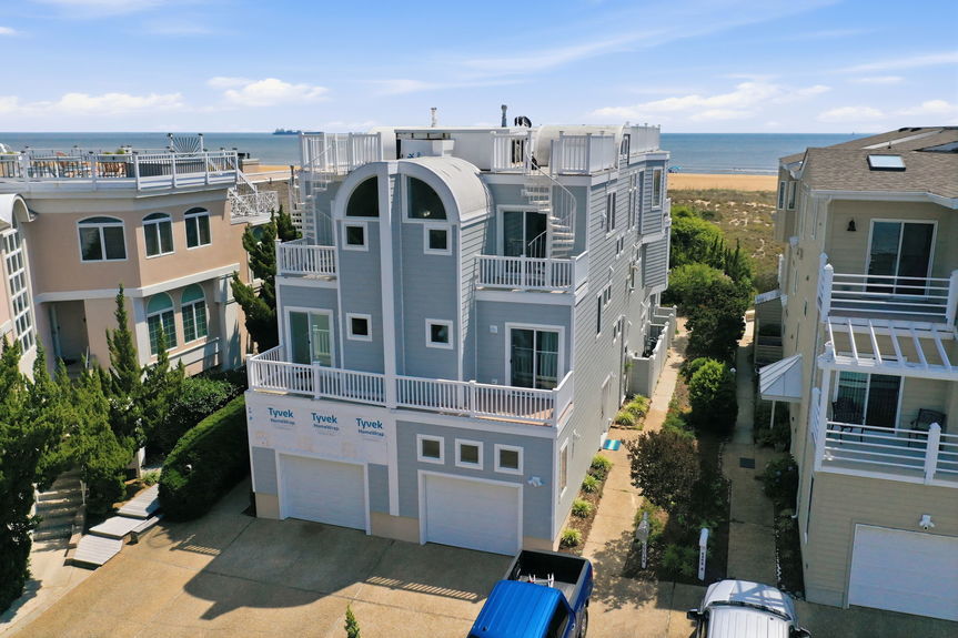 5-web-or-mls-6804A Ocean Front, Virginia Beach, VA 06112026 Exterior 005