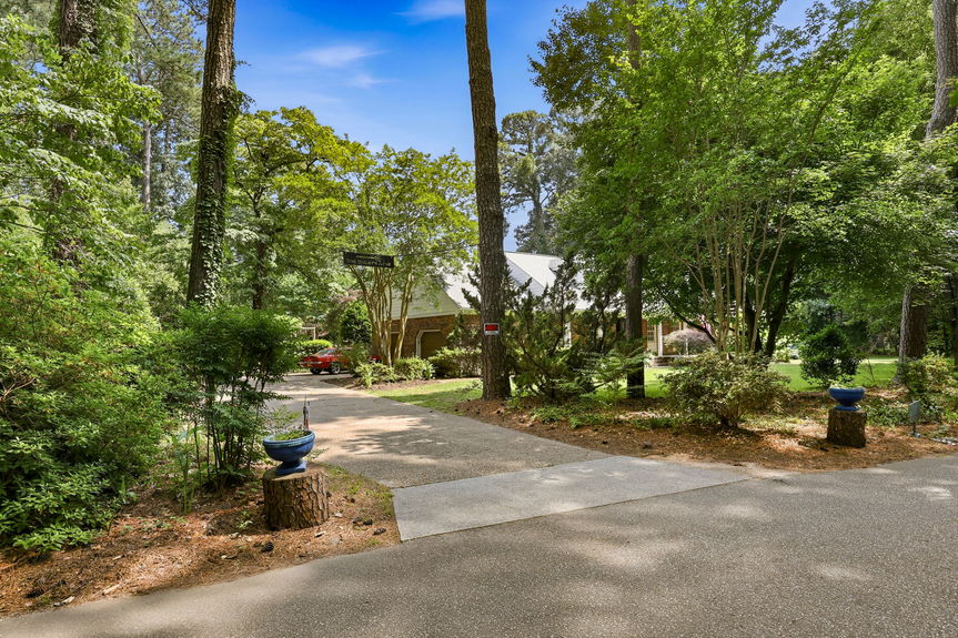 7-web-or-mls-1525 Southwick Road, Virginia Beach, VA06172026 Exterior 005-Edited