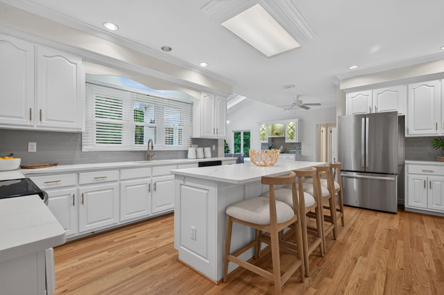 8-web-or-mls-2637-wimbledon-point-dr