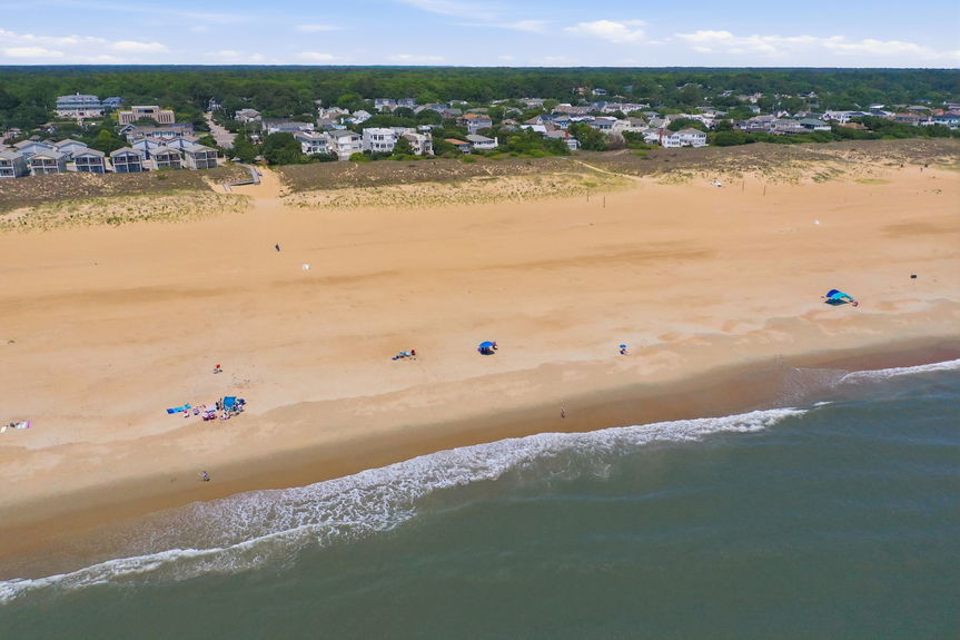 8-web-or-mls-6804A Ocean Front, Virginia Beach, VA 06112026 Exterior 008