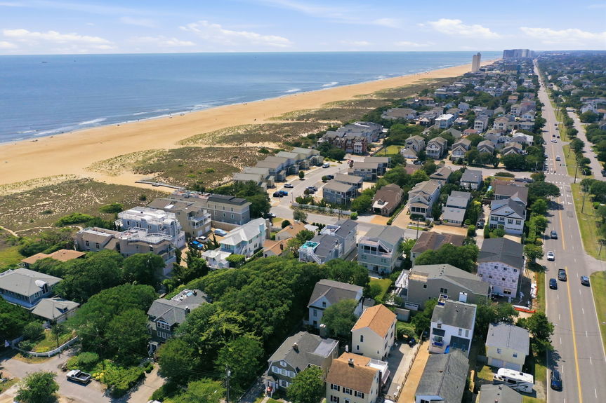 9-web-or-mls-6804A Ocean Front, Virginia Beach, VA 06112026 Exterior 009
