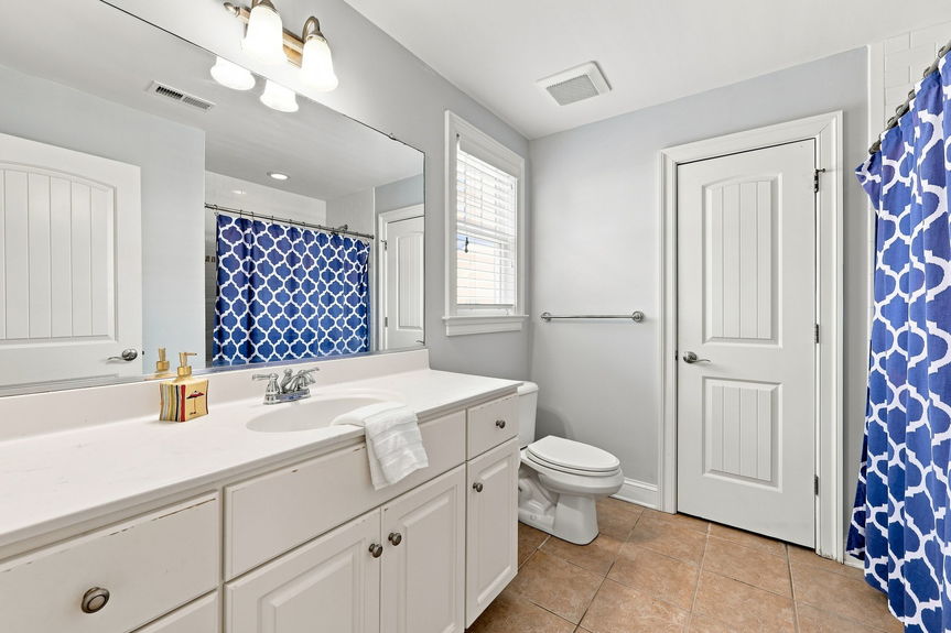 46-web-or-mls-73rd Street 233, Virginia Beach, VA 07292026 HDR 086