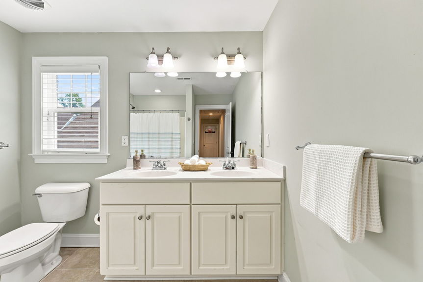 48-web-or-mls-73rd Street 233, Virginia Beach, VA 07292026 HDR 092-Edited