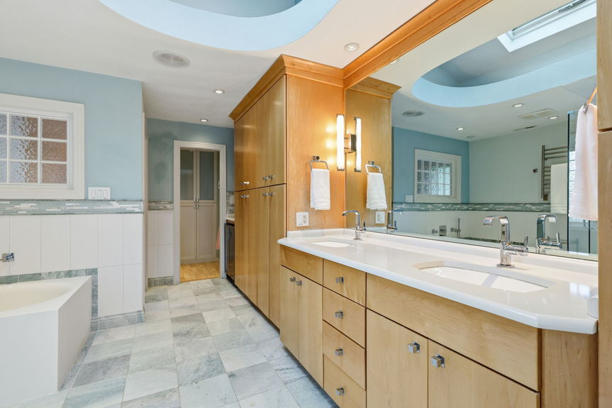 56-web-or-mls-209 Cavalier Drive, Virginia Beach, VA 06292026 HDR116