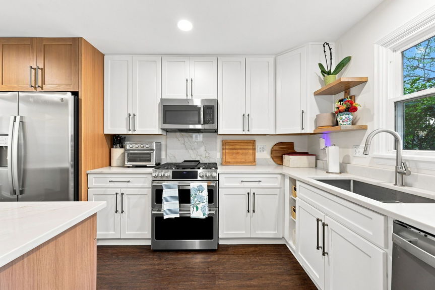 45-web-or-mls-5607 Dawson Road, Virginia Beach, VA 07312026 HDR 080