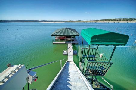 6A17B324-5B4E-4E04-BEAD-6F044780BB3F