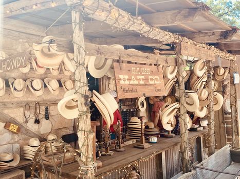 80431868-1310-428F-9579-70FAD0E488B1