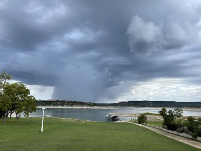 A884B31E-F3B2-4DA3-98A8-1057444ABE91