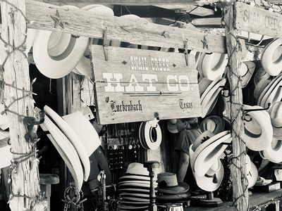 DBF41ED9-D3DD-4A07-B958-AF87C576583B