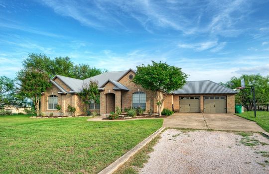 Front of Residence-005-028-2896x1944