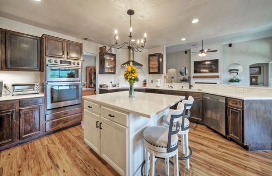 Island Kitchen-021-050-2896x1944