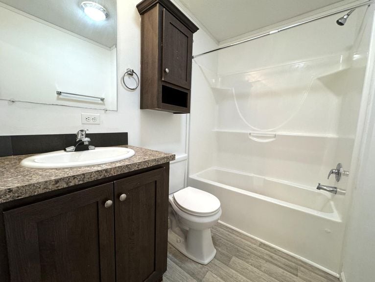 20250922225710546965000000-o